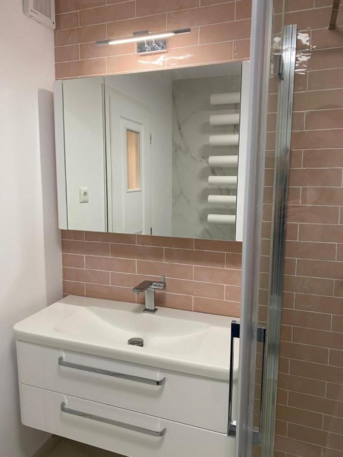 Mery Luxury Apartment Gałacz Zewnętrze zdjęcie
